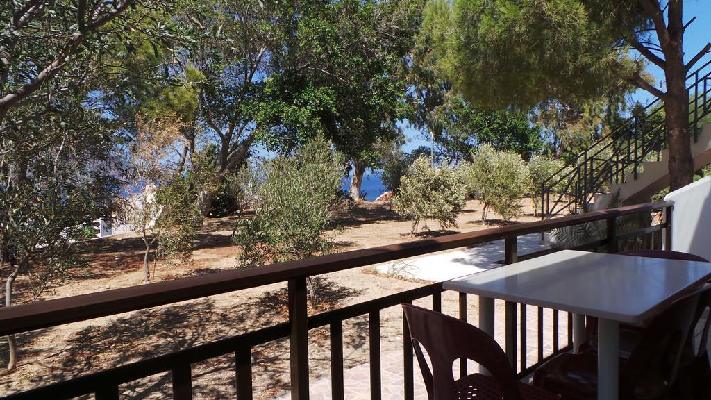 Seven Stars Hotell Kárpathos Eksteriør bilde