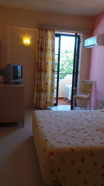 Seven Stars Hotell Kárpathos Eksteriør bilde