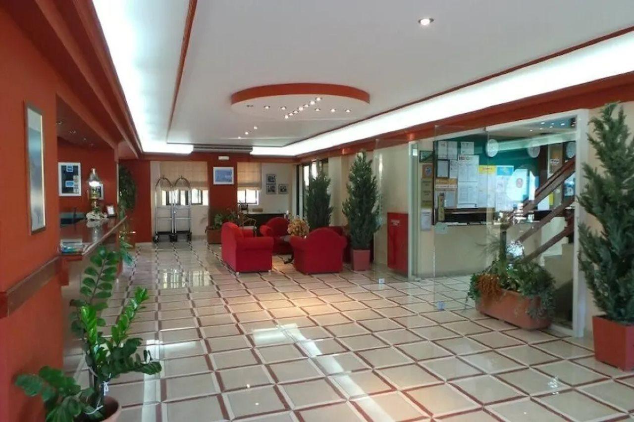 Seven Stars Hotell Kárpathos Eksteriør bilde